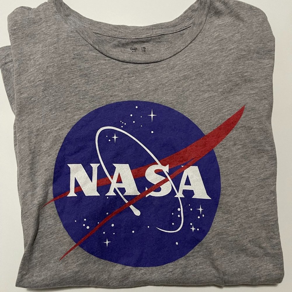 Gap x Nasa Short Sleeve Shirt
